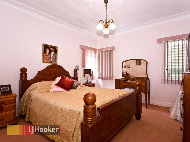 21 Pateena Street, Stafford QLD 4053