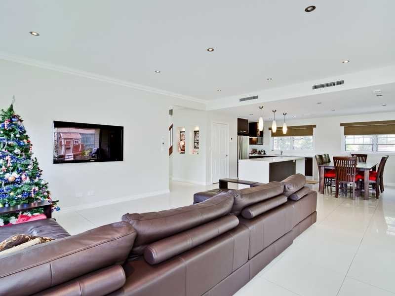 16 Barbigal Street, Stafford QLD 4053