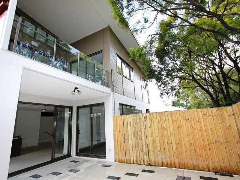 15 Bruce Street, Chermside QLD 4032