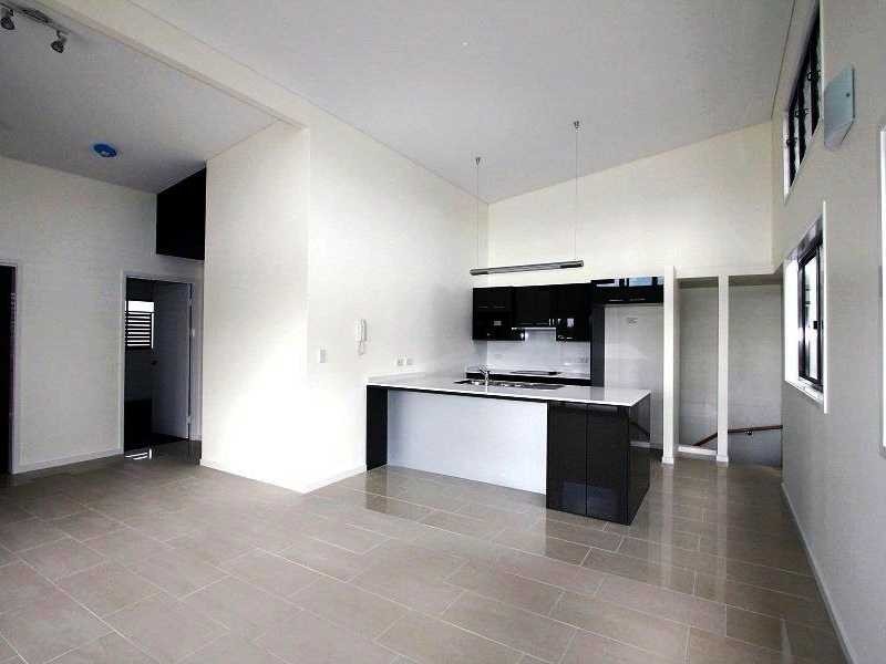 15 Bruce Street, Chermside QLD 4032