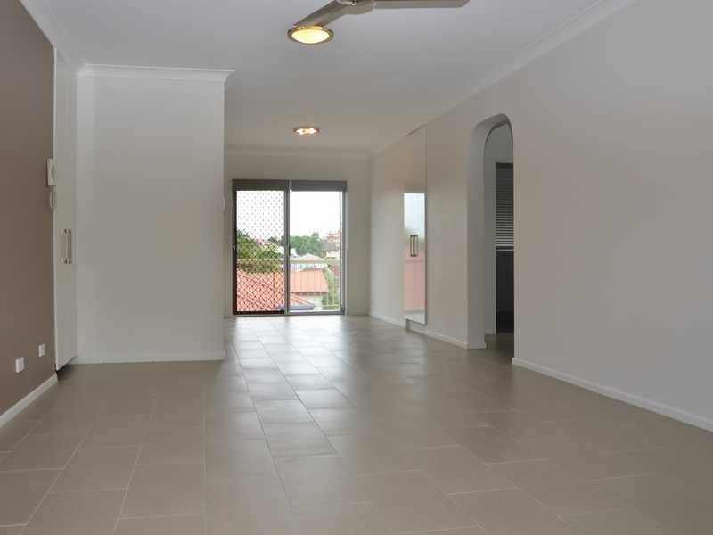 1/12 Bruce Street, Chermside QLD 4032