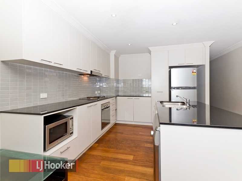 203/21 Miles Street, Clayfield QLD 4011