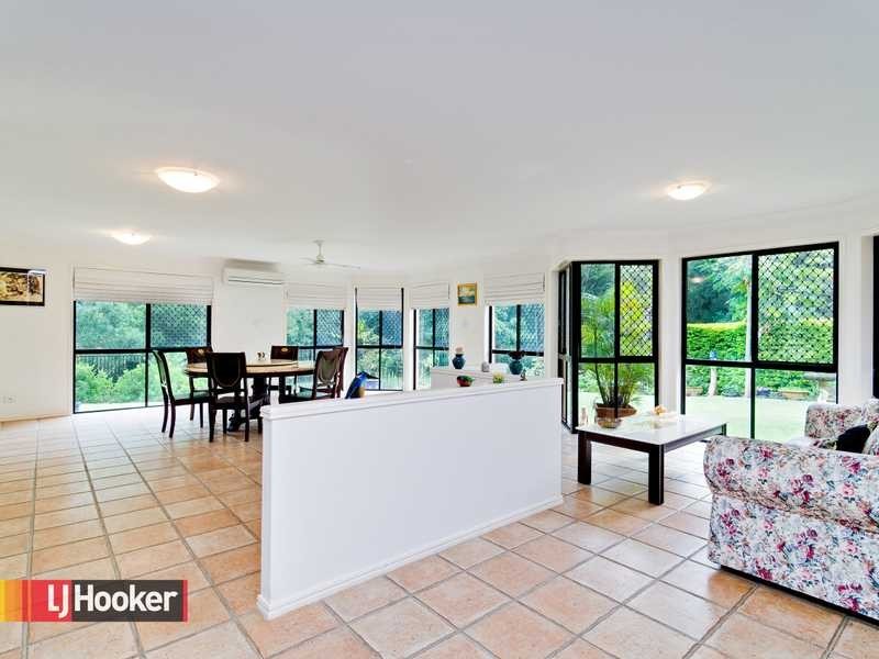 28 Killarney Place, Chermside West QLD 4032