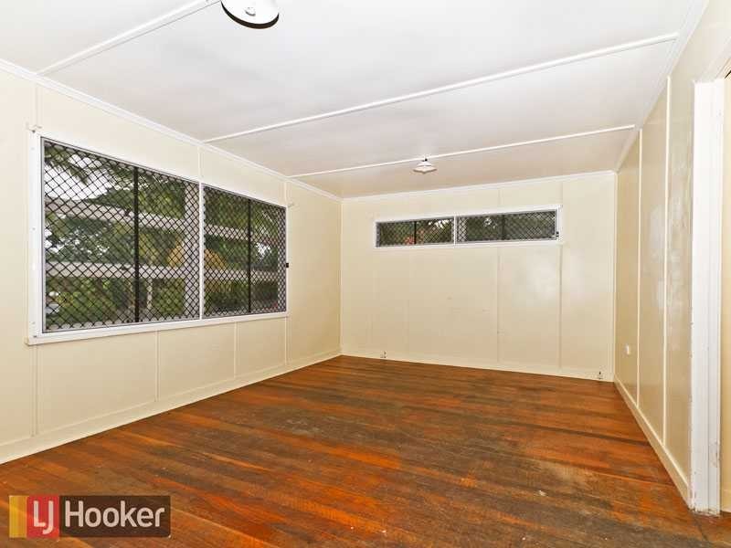 80 Falkirk Street, Stafford Heights QLD 4053