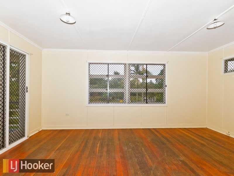 80 Falkirk Street, Stafford Heights QLD 4053