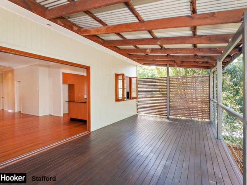 2 Bank Street, Windsor QLD 4030