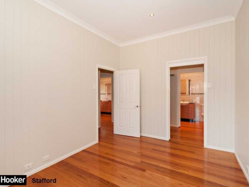 2 Bank Street, Windsor QLD 4030