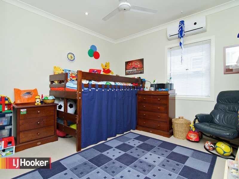 21 Broula Street, Stafford Heights QLD 4053