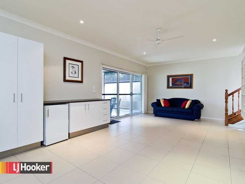 21 Broula Street, Stafford Heights QLD 4053