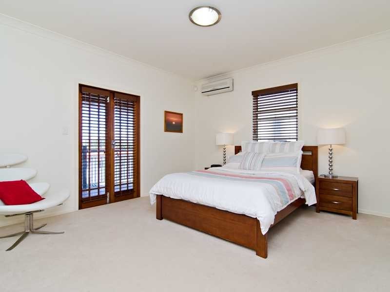 16 East Street, Kedron QLD 4031