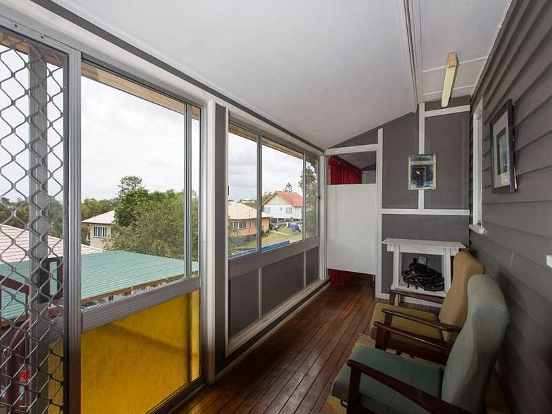 28 Dorrigo Street, Stafford Heights QLD 4053