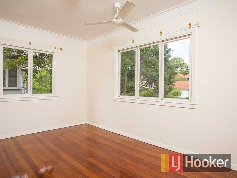 51 Wilgarning Street, Stafford Heights QLD 4053