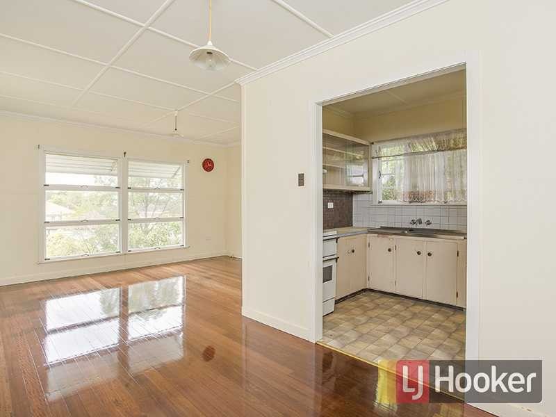 14 Koolewong Street, Stafford Heights QLD 4053