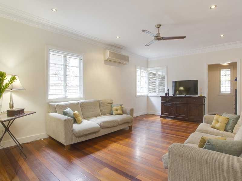 77 Angliss Street, Wilston QLD 4051