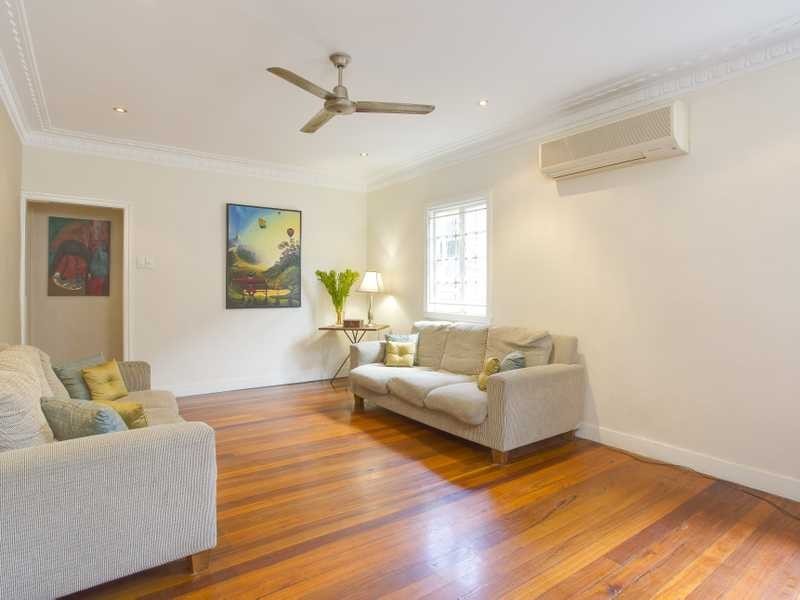 77 Angliss Street, Wilston QLD 4051