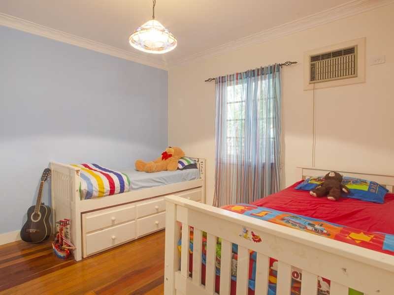 77 Angliss Street, Wilston QLD 4051