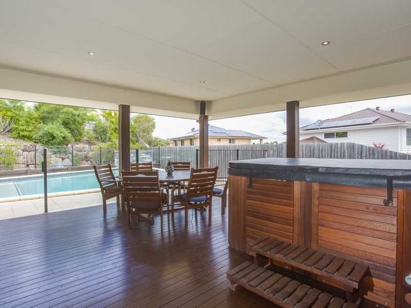 12 Jubilee Court, Eatons Hill QLD 4037