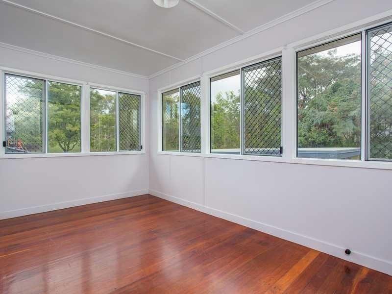 8 Ansford Street, Stafford Heights QLD 4053