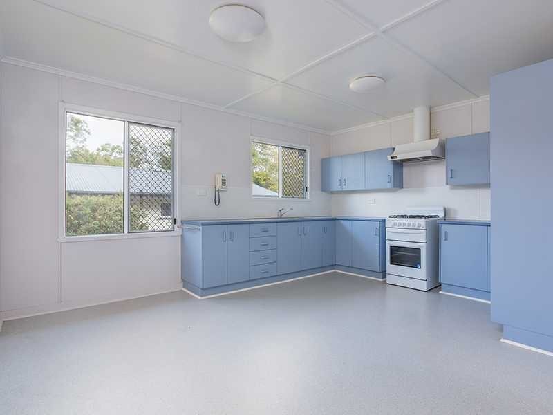 8 Ansford Street, Stafford Heights QLD 4053