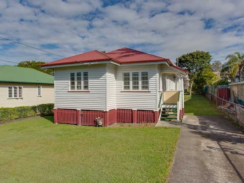 38 Hoolan Street, Stafford QLD 4053