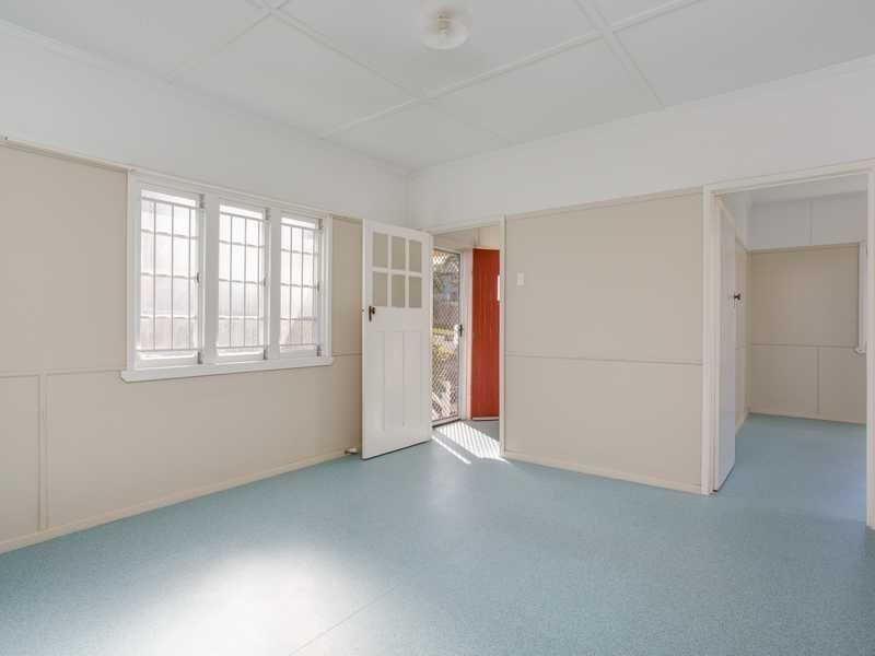 38 Hoolan Street, Stafford QLD 4053