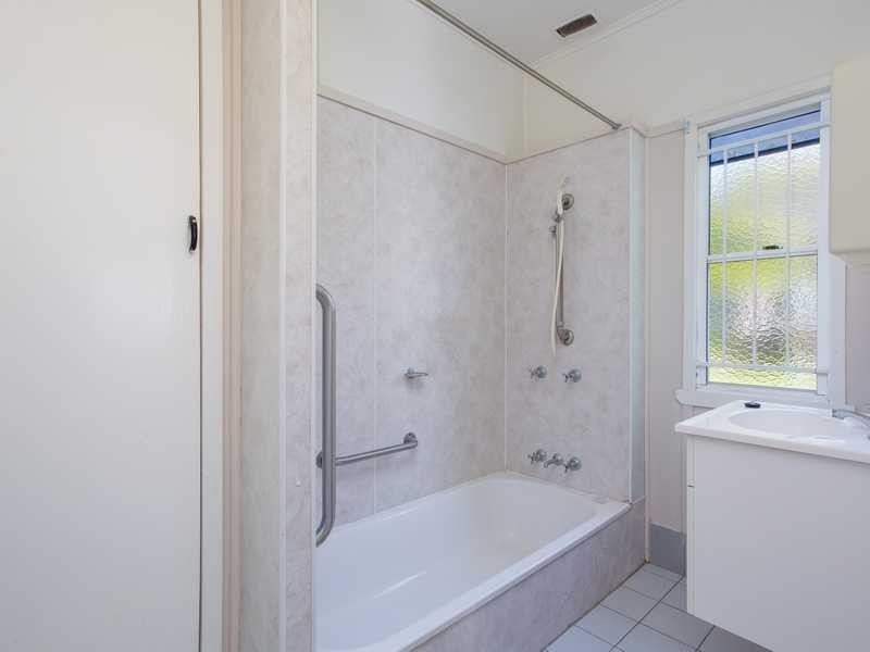 38 Hoolan Street, Stafford QLD 4053