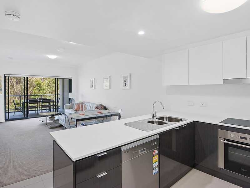 107 Kittyhawk Drive, Chermside QLD 4032