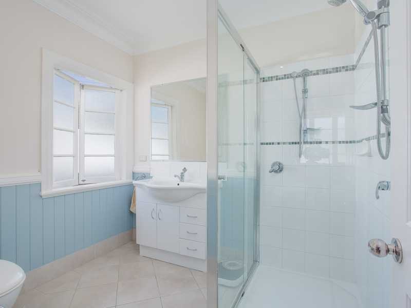 14 Evans Street, Kedron QLD 4031