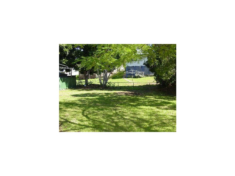 2 Giles Street, Stafford Heights QLD 4053