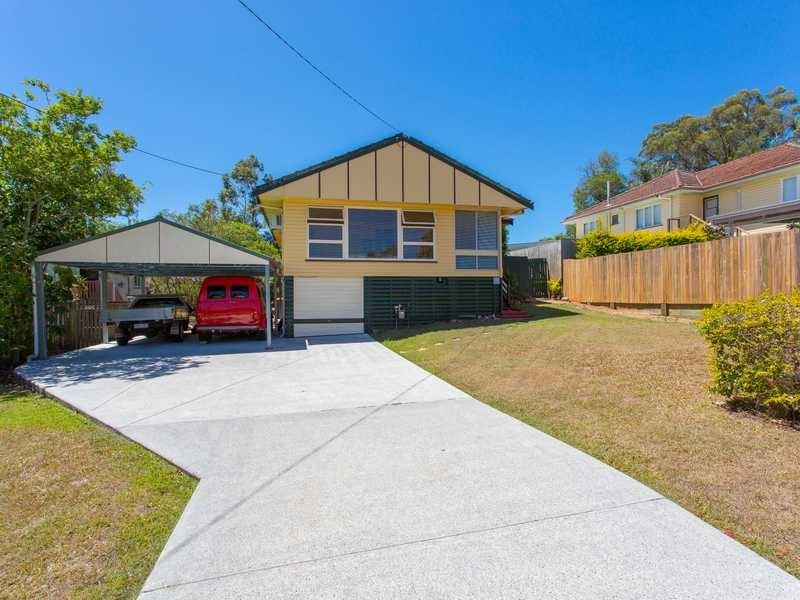 11 Sedgemoor Street, Stafford Heights QLD 4053