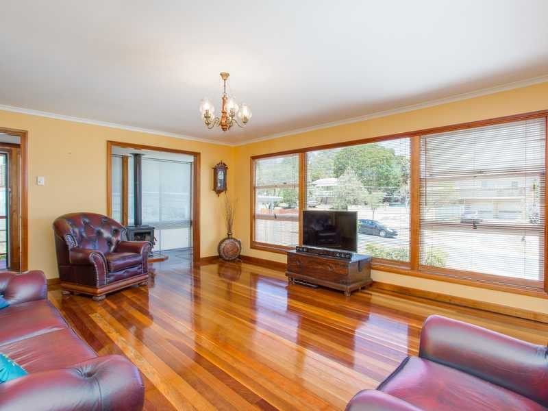 11 Sedgemoor Street, Stafford Heights QLD 4053