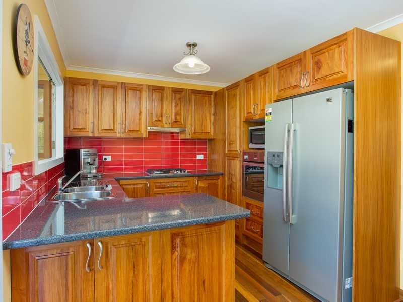 11 Sedgemoor Street, Stafford Heights QLD 4053