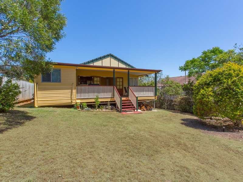 11 Sedgemoor Street, Stafford Heights QLD 4053