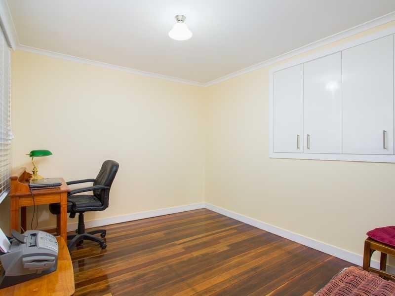 11 Sedgemoor Street, Stafford Heights QLD 4053