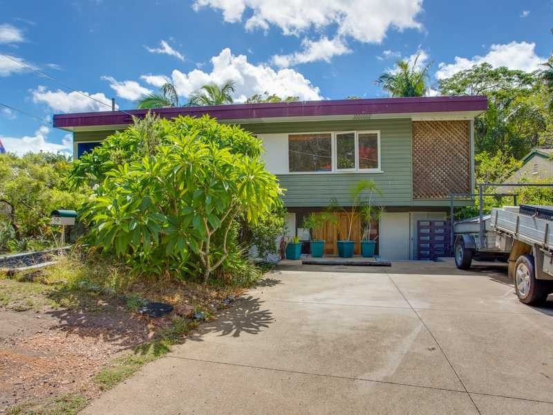 19 Amott Street, Stafford Heights QLD 4053