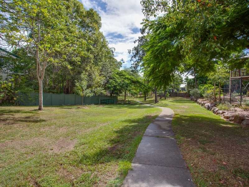 19 Amott Street, Stafford Heights QLD 4053