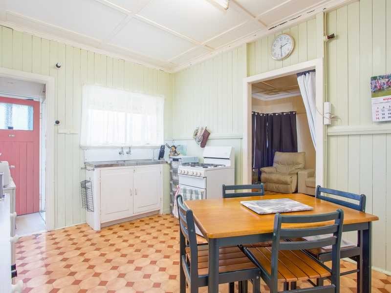 31 Crawford Avenue, Stafford QLD 4053