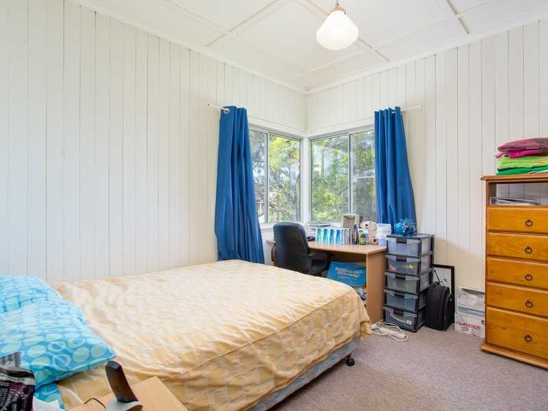 31 Crawford Avenue, Stafford QLD 4053