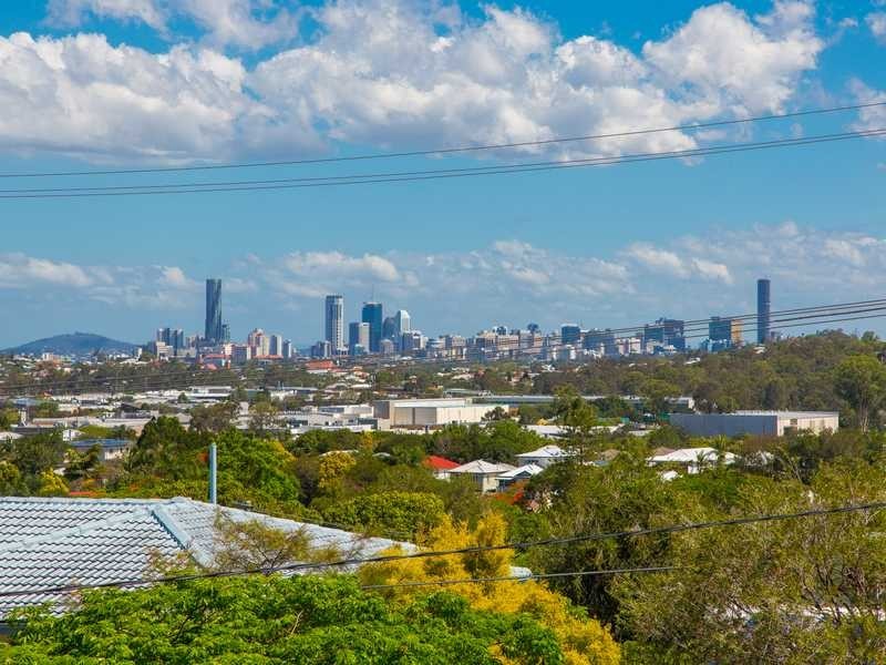 5 Redwood Street, Stafford Heights QLD 4053