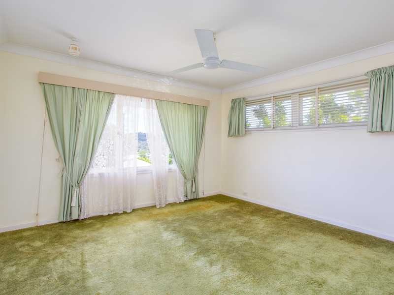 5 Redwood Street, Stafford Heights QLD 4053