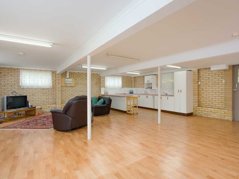 24 Safari Street, Chermside West QLD 4032