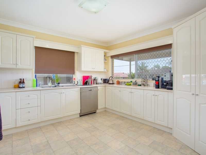 24 Safari Street, Chermside West QLD 4032