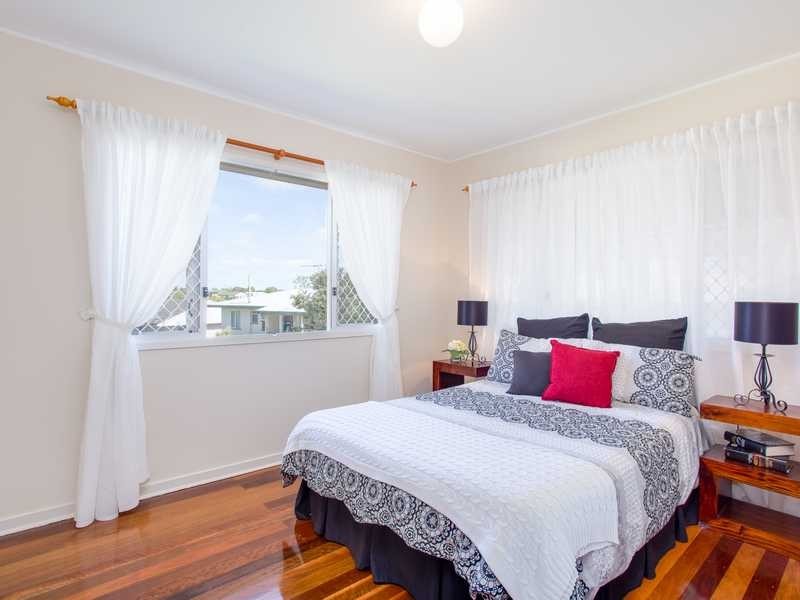 12 Besson Street, Stafford Heights QLD 4053