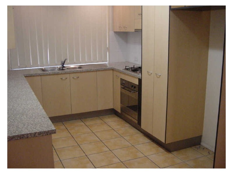 17/4 Cowlishaw Street, Newstead QLD 4006