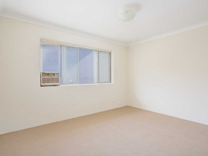 4/4 Lutana Street, Stafford QLD 4053