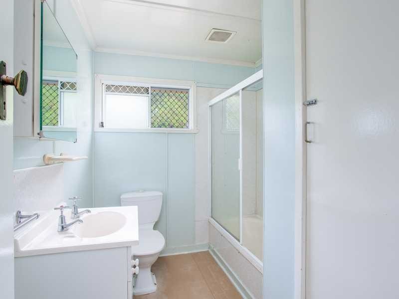 92 Farrant Street, Stafford Heights QLD 4053