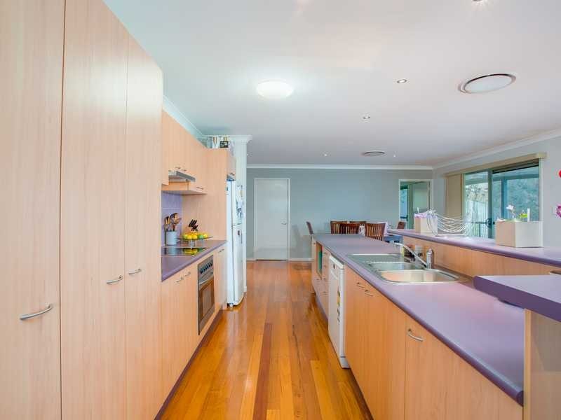 6 Ferndale Place, Upper Kedron QLD 4055