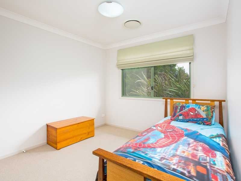 6 Ferndale Place, Upper Kedron QLD 4055