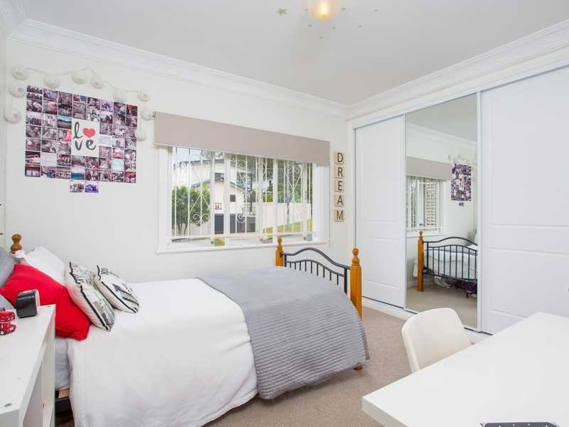 40 Wilgarning Street, Stafford Heights QLD 4053