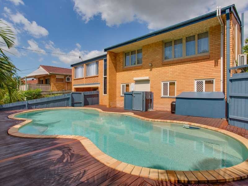 8 Montclair Street, Aspley QLD 4034